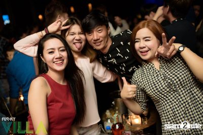 Ae Jirakorn Live on Valentine's Day at Funky Villa — photo 48