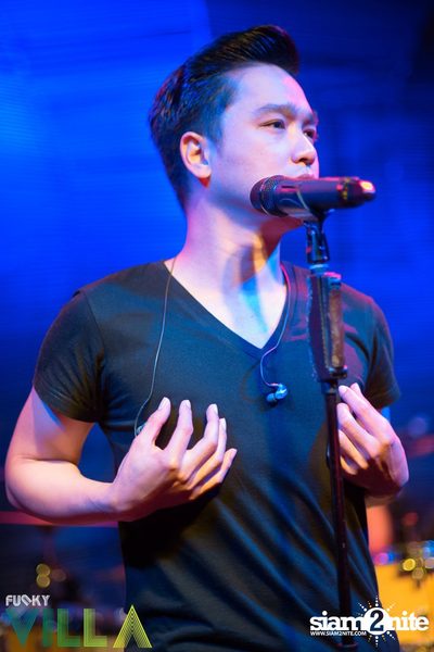 Ae Jirakorn Live on Valentine's Day at Funky Villa — photo 82