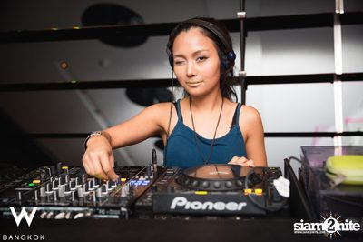 I'm Single So What? Valentine's Day Party at WOOBAR — photo 34