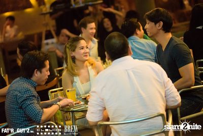 Seenspace Invasion ที่ร้าน Clouds, Fat'R Gut'z และ BREW Beers & Ciders — photo 10