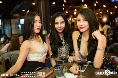 Seenspace Invasion ที่ร้าน Clouds, Fat'R Gut'z และ BREW Beers & Ciders — photo 33
