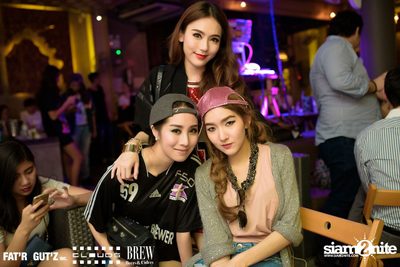 Seenspace Invasion ที่ร้าน Clouds, Fat'R Gut'z และ BREW Beers & Ciders — photo 44
