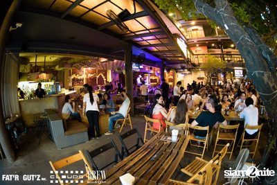 Seenspace Invasion ที่ร้าน Clouds, Fat'R Gut'z และ BREW Beers & Ciders — photo 59