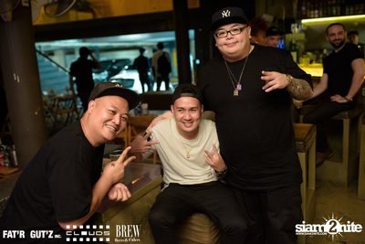 Seenspace Invasion ที่ร้าน Clouds, Fat'R Gut'z และ BREW Beers & Ciders — photo 68