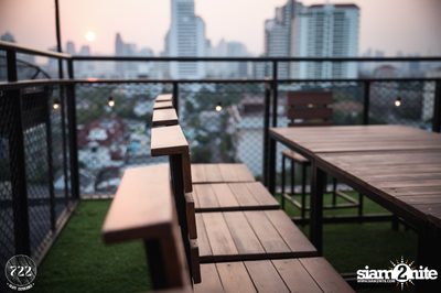 United Sunset Pool Party at 722 Craft Experience — photo 4