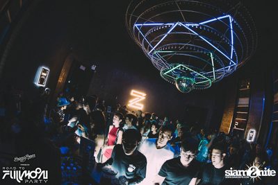 Road To Fullmoon Party w/ Yellow Claw & Tujamo ที่ สตูดิโอ — photo 6