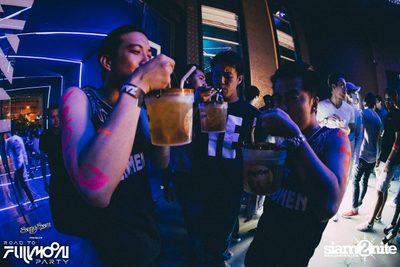 Road To Fullmoon Party w/ Yellow Claw & Tujamo ที่ สตูดิโอ — photo 7