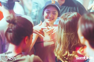 Road To Fullmoon Party w/ Yellow Claw & Tujamo ที่ สตูดิโอ — photo 25