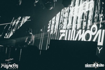 Road To Fullmoon Party w/ Yellow Claw & Tujamo ที่ สตูดิโอ — photo 46
