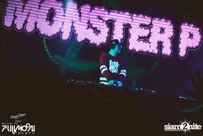 Road To Fullmoon Party w/ Yellow Claw & Tujamo ที่ สตูดิโอ — photo 61