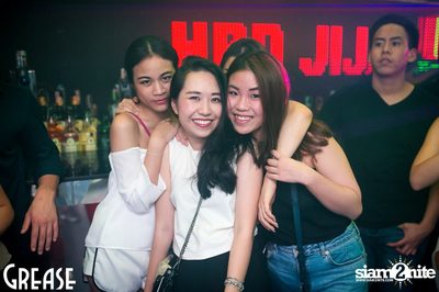 Friday Night at Grease Bangkok, Sukhumvit Soi 49 — photo 34