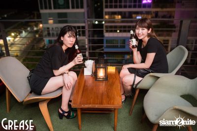 Saturday Night at GREASE Bangkok, Sukhumvit 49 — photo 11