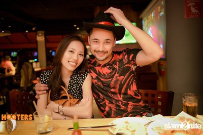 Wild Wild West Night at Hooters Nana, Sukhumvit Soi 4 — photo 49