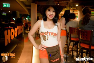 Wild Wild West Night at Hooters Nana, Sukhumvit Soi 4 — photo 58