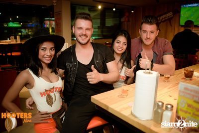 Wild Wild West Night at Hooters Nana, Sukhumvit Soi 4 — photo 83