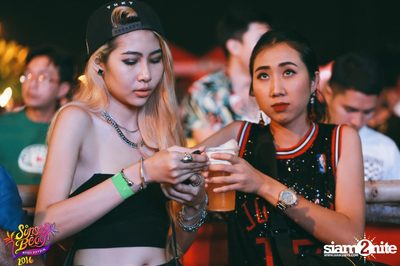Sunset Beach Music Festival 2016 at Ban Amphur Beach — photo 388
