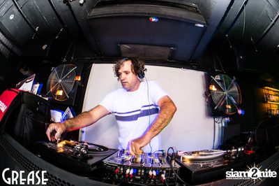 Young & Hungry and SixSix presents Ekali at Grease — photo 37