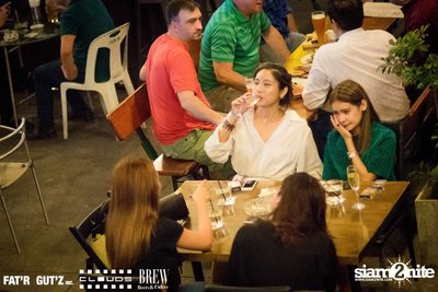 Seenspace Invasion ที่ร้าน Clouds, Fat'R Gut'z และ BREW Beers & Ciders — photo 29