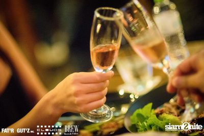 Seenspace Invasion ที่ร้าน Clouds, Fat'R Gut'z และ BREW Beers & Ciders — photo 40