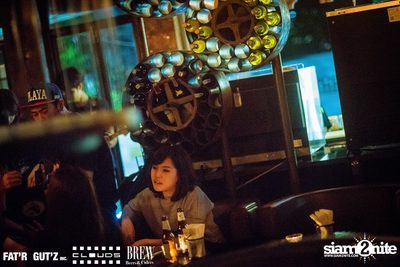 Seenspace Invasion ที่ร้าน Clouds, Fat'R Gut'z และ BREW Beers & Ciders — photo 53