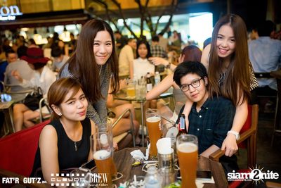 Seenspace Invasion ที่ร้าน Clouds, Fat'R Gut'z และ BREW Beers & Ciders — photo 65
