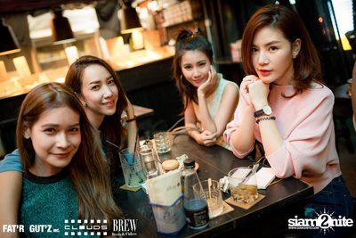 Seenspace Invasion ที่ร้าน Clouds, Fat'R Gut'z และ BREW Beers & Ciders — photo 85