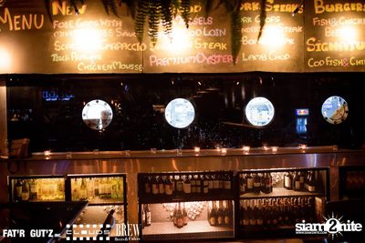 Seenspace Invasion ที่ร้าน Clouds, Fat'R Gut'z และ BREW Beers & Ciders — photo 89