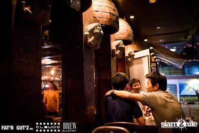 Seenspace Invasion ที่ร้าน Clouds, Fat'R Gut'z และ BREW Beers & Ciders — photo 90