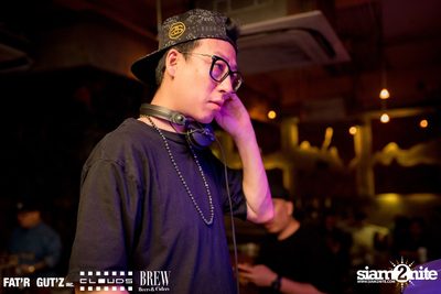 Seenspace Invasion ที่ร้าน Clouds, Fat'R Gut'z และ BREW Beers & Ciders — photo 98