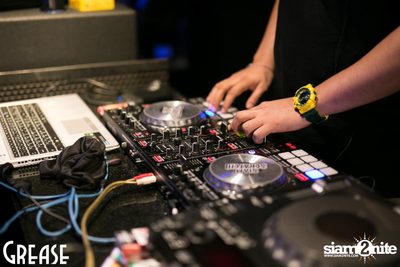 Thursday Night at Grease Bangkok, Sukhumvit Soi 49 — photo 13
