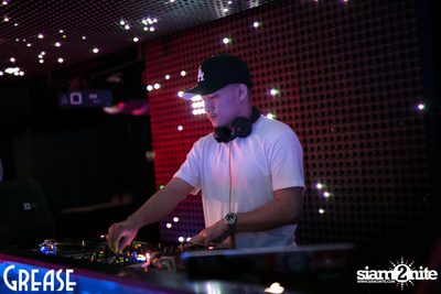 Thursday Night at Grease Bangkok, Sukhumvit Soi 49 — photo 18