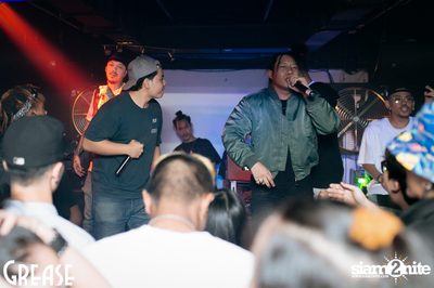 Friday Night at Grease Bangkok, Sukhumvit Soi 49 — photo 6