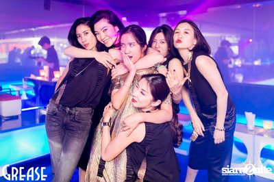 Friday Night at Grease Bangkok, Sukhumvit Soi 49 — photo 19
