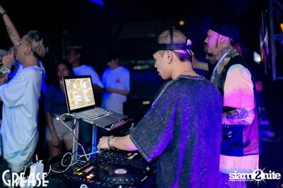 Friday Night at Grease Bangkok, Sukhumvit Soi 49 — photo 68