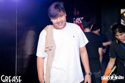 Friday Night at Grease Bangkok, Sukhumvit Soi 49 — photo 77