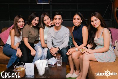 Saturday Night at Grease Bangkok, Sukhumvit Soi 49 — photo 5