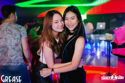 Saturday Night at Grease Bangkok, Sukhumvit Soi 49 — photo 22