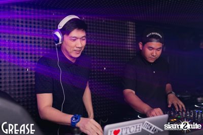 Saturday Night at Grease Bangkok, Sukhumvit Soi 49 — photo 32