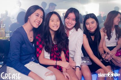 Saturday Night at Grease Bangkok, Sukhumvit Soi 49 — photo 33