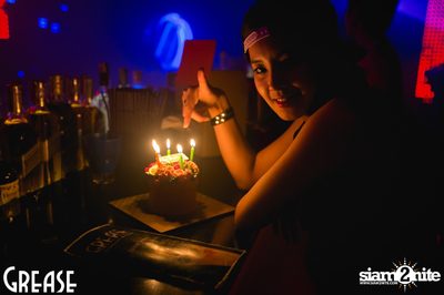 Saturday Night at Grease Bangkok, Sukhumvit Soi 49 — photo 40