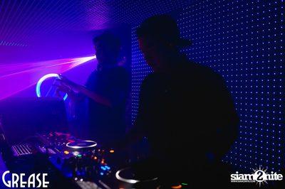 Saturday Night at Grease Bangkok, Sukhumvit Soi 49 — photo 43