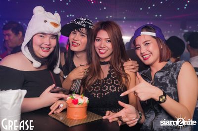 Saturday Night at Grease Bangkok, Sukhumvit Soi 49 — photo 46