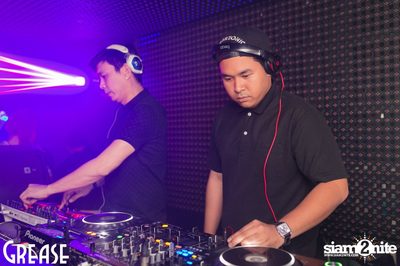 Saturday Night at Grease Bangkok, Sukhumvit Soi 49 — photo 47