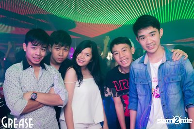 Saturday Night at Grease Bangkok, Sukhumvit Soi 49 — photo 57