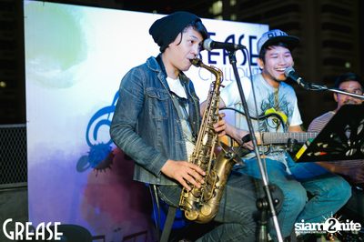 Saturday Night at Grease Bangkok, Sukhumvit Soi 49 — photo 61
