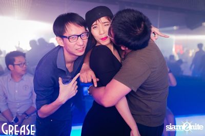 Saturday Night at Grease Bangkok, Sukhumvit Soi 49 — photo 67