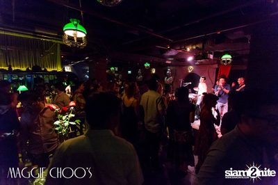 T-Bone Live ที่ร้าน แม็กกี้ ชูวส์, ถนนสีลม — photo 33