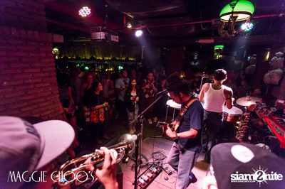 T-Bone Live ที่ร้าน แม็กกี้ ชูวส์, ถนนสีลม — photo 36