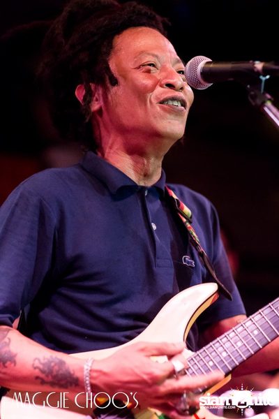 T-Bone Live ที่ร้าน แม็กกี้ ชูวส์, ถนนสีลม — photo 50