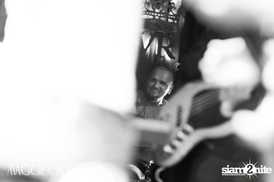 T-Bone Live ที่ร้าน แม็กกี้ ชูวส์, ถนนสีลม — photo 52